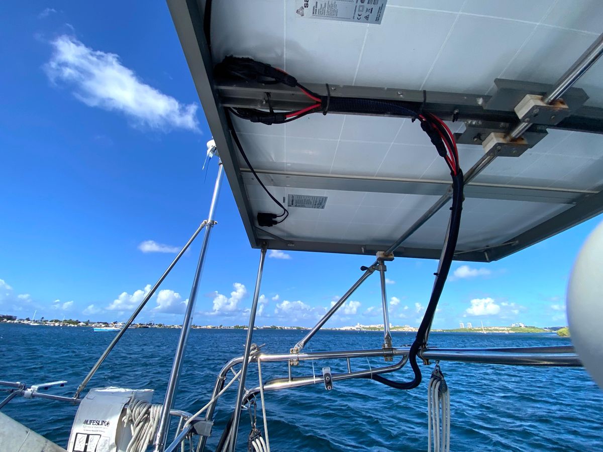 2002 Hunter 42 