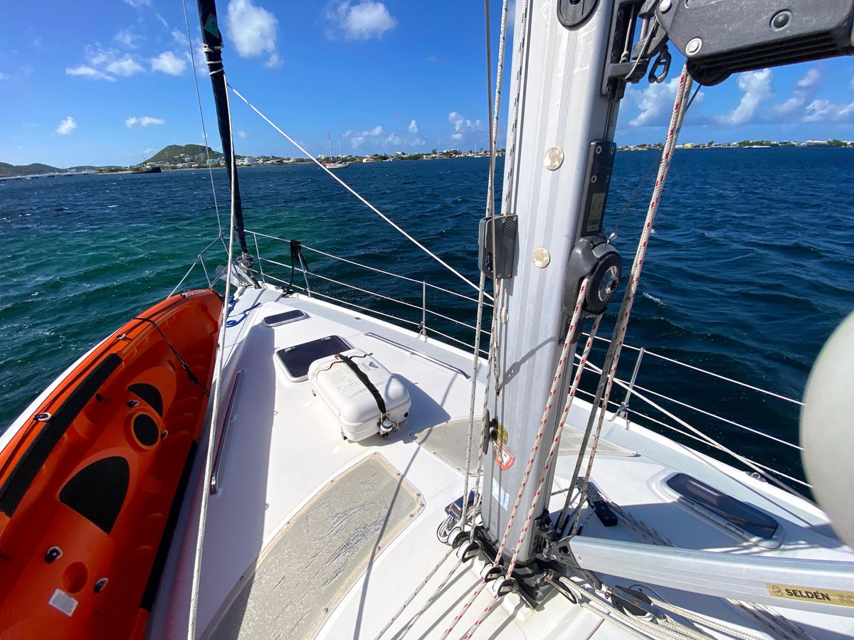 2002 Hunter 42 