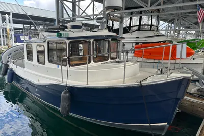 Ranger Tugs R-25SC