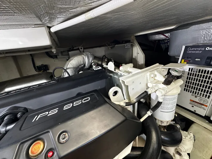 Sea & Ski Yacht Photos Pics Port Engine