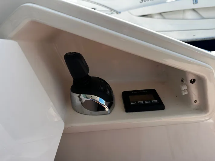 Sea & Ski Yacht Photos Pics Aft Station (Stbd)