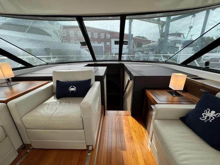 Sea & Ski Yacht Photos Pics 