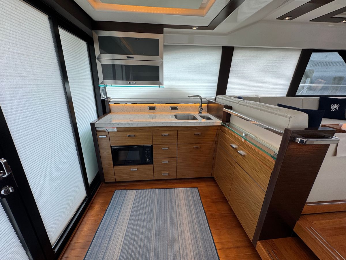 2017 Tiara Yachts 53 