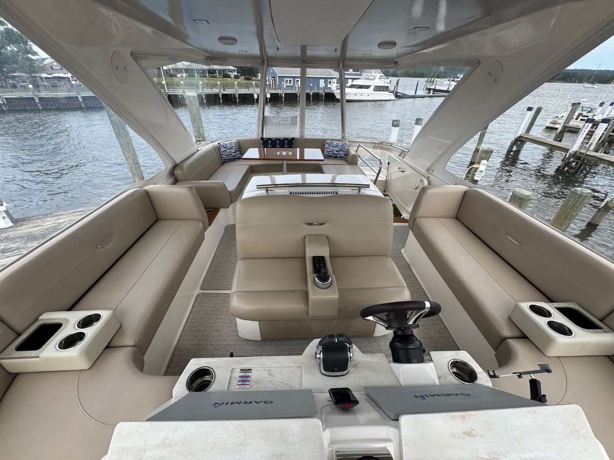 2017 Tiara Yachts 53 