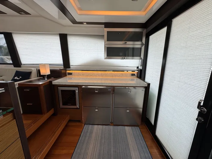 Sea & Ski Yacht Photos Pics Galley to Starboard