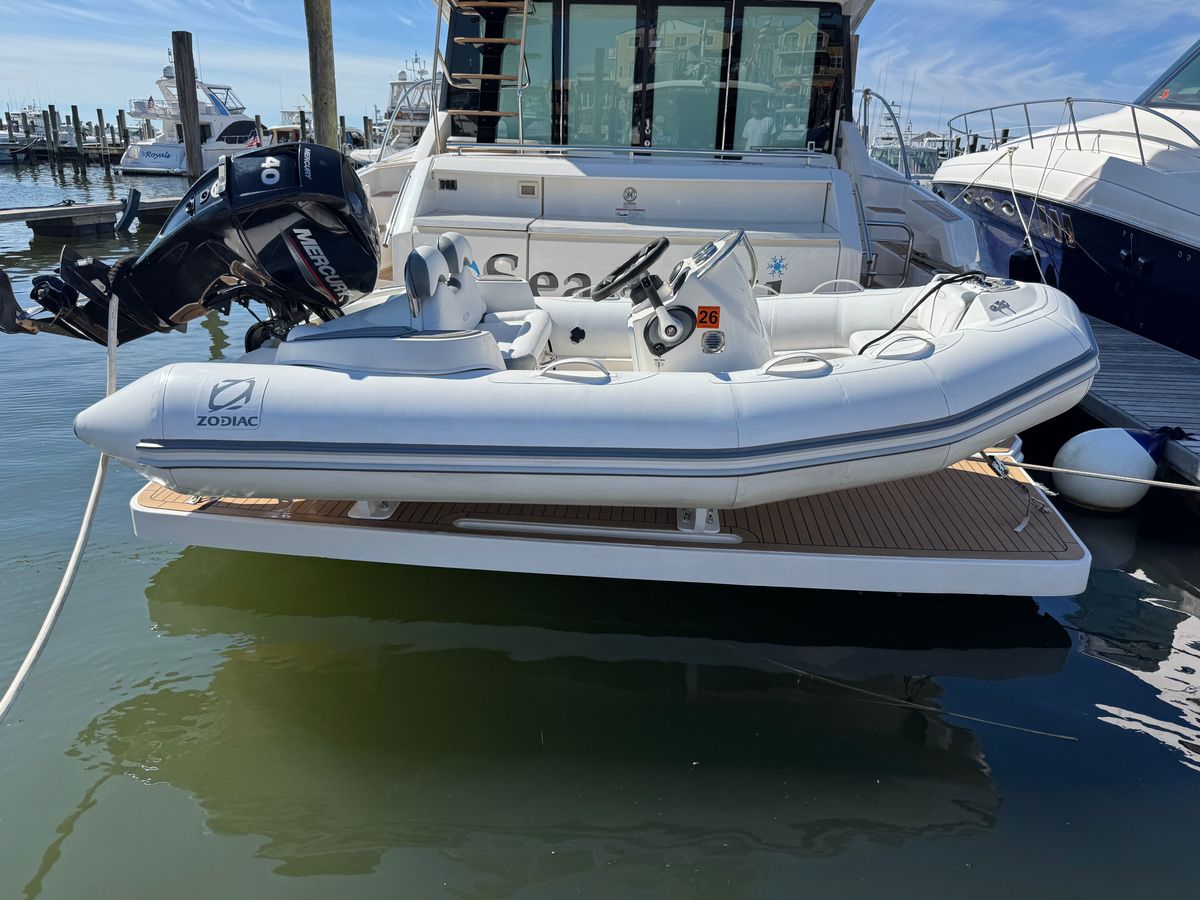 2017 Tiara Yachts 53 