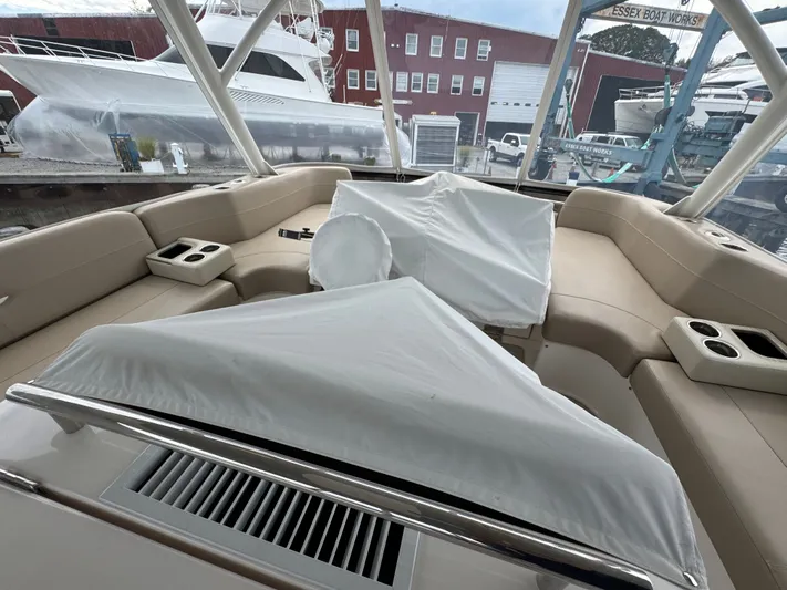 Sea & Ski Yacht Photos Pics Flybridge Helm and Seating (Covered)