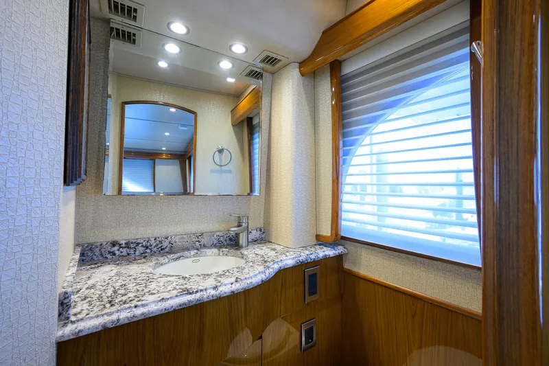 Blu Frog Yacht Photos Pics Viking 82 BLU FROG - Day Head