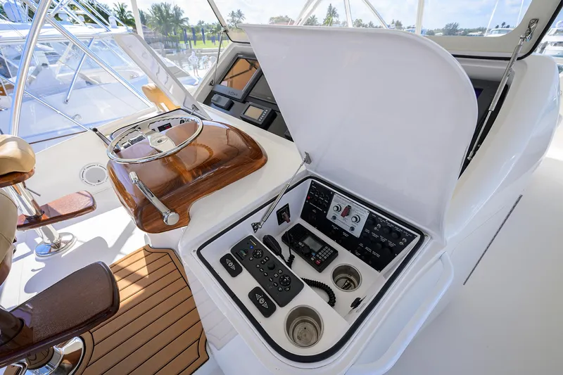 Blu Frog Yacht Photos Pics Viking 82 BLU FROG - Starboard Helm Station