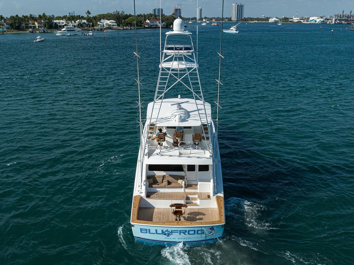 2013 Viking 82 