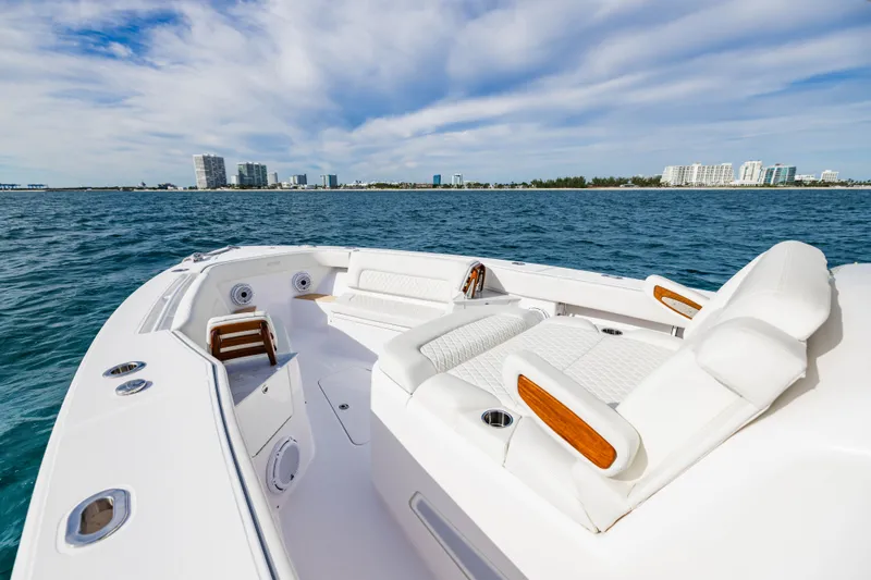  Yacht Photos Pics Luxurious Jupiter 40 boat on open sea, 2023 model.