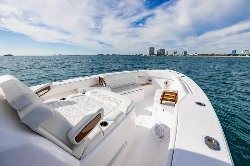  Yacht Photos Pics Luxurious Jupiter 40 boat on open sea, 2023 model.