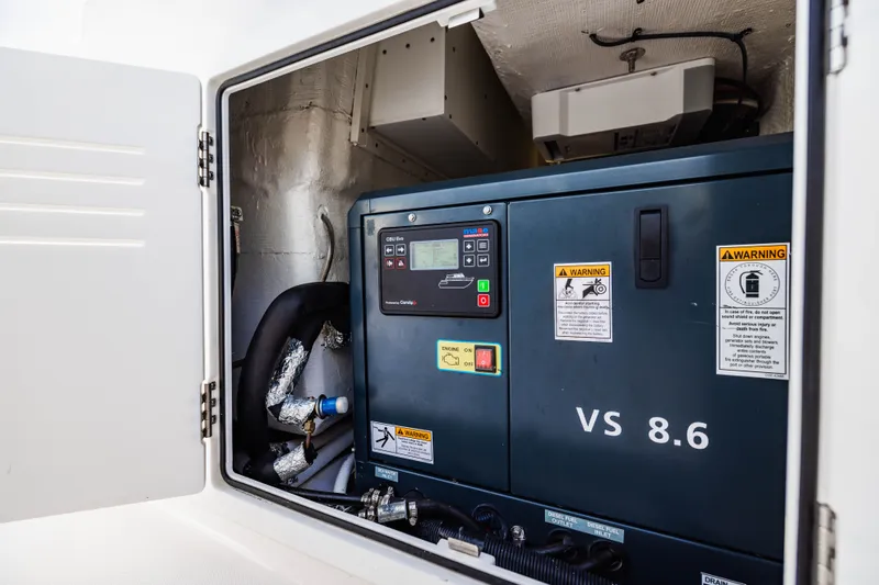  Yacht Photos Pics Generator in a 2023 Jupiter 40 boat compartment.