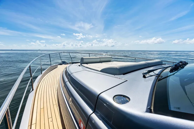 Barnext Yacht Photos Pics Luxury Pershing 7X yacht deck with ocean view, 2025 model.