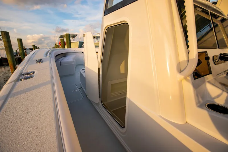 New Stock Yacht Photos Pics 2026 Yellowfin 36 Offshore boat interior, showcasing sleek design and modern features.