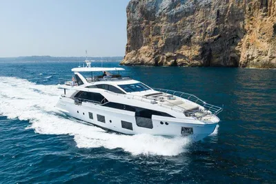 Azimut Grande 27 METRI
