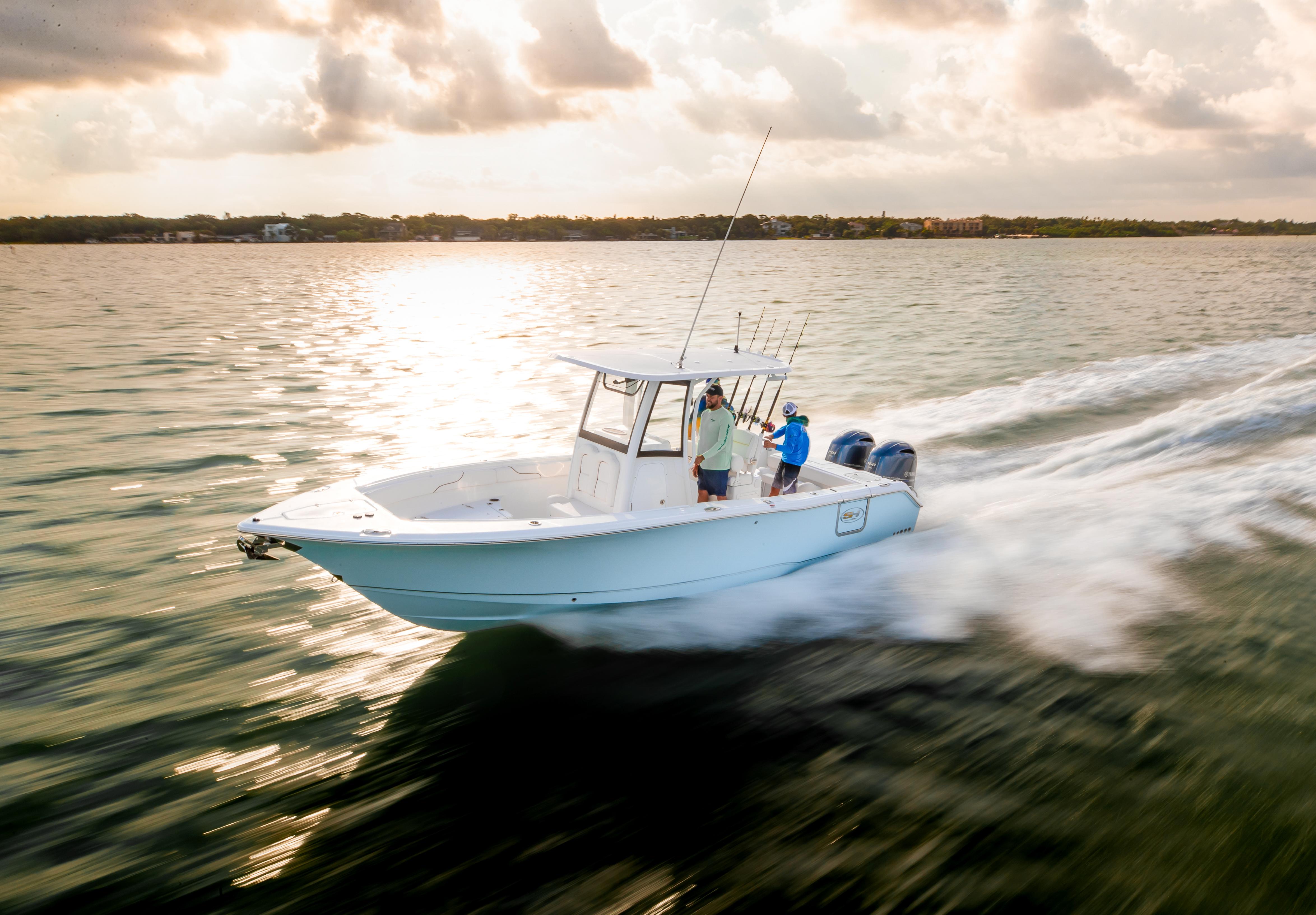 Bait Tank Leaning Post with Captains Chairs - Sea Hunt Boats