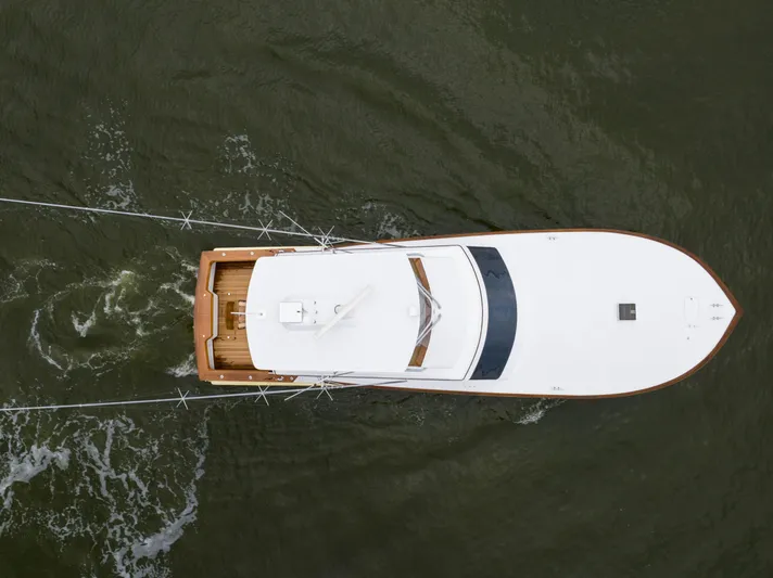 Mister Pete Yacht Photos Pics 58 C & L Mister Pete- Profile