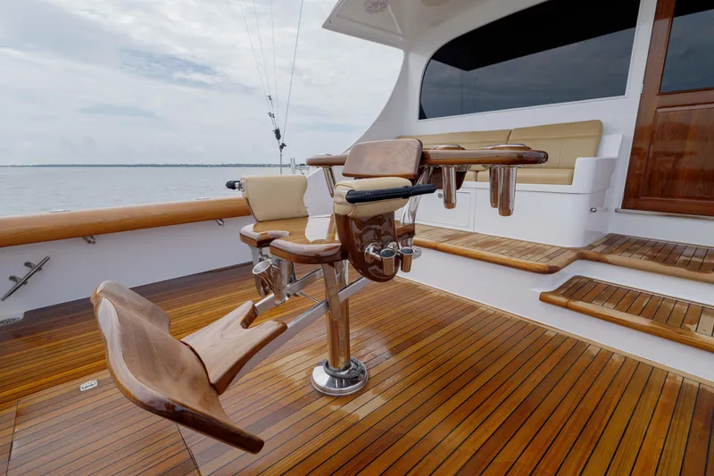 Mister Pete Yacht Photos Pics 58 C & L Mister Pete- Cockpit