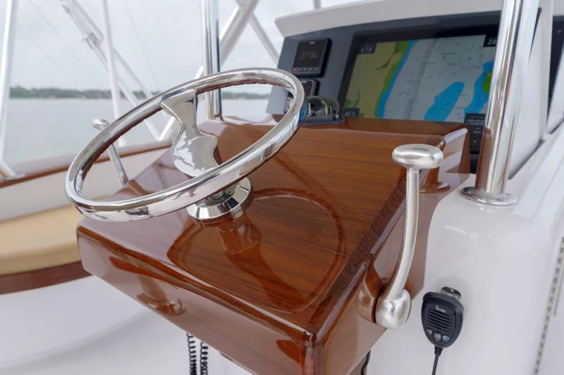 Mister Pete Yacht Photos Pics 58 C & L Mister Pete- Flybridge