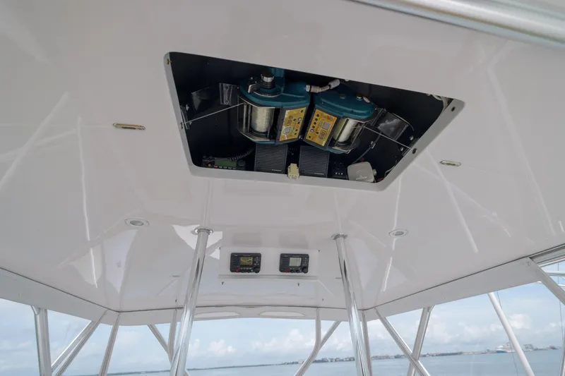 Mister Pete Yacht Photos Pics 58 C & L Mister Pete- Flybridge