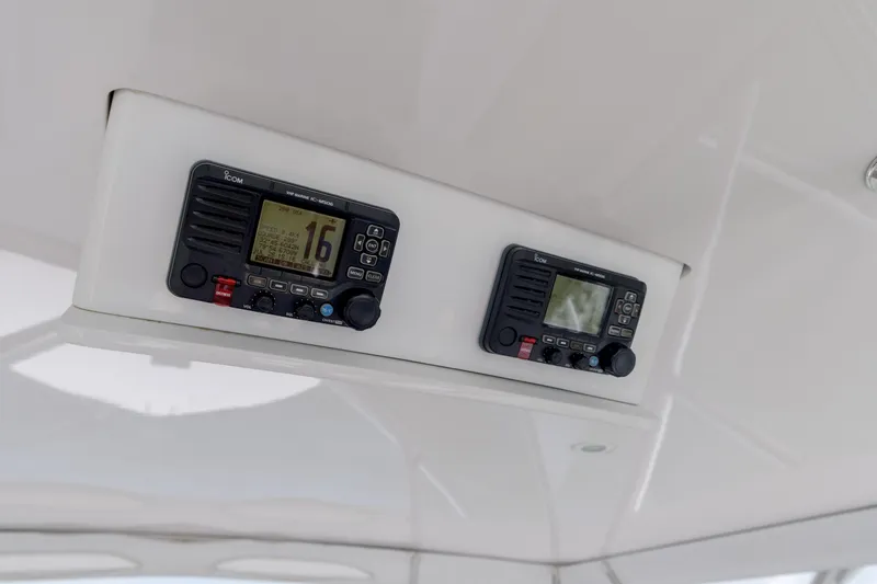 Mister Pete Yacht Photos Pics 58 C & L Mister Pete- Flybridge