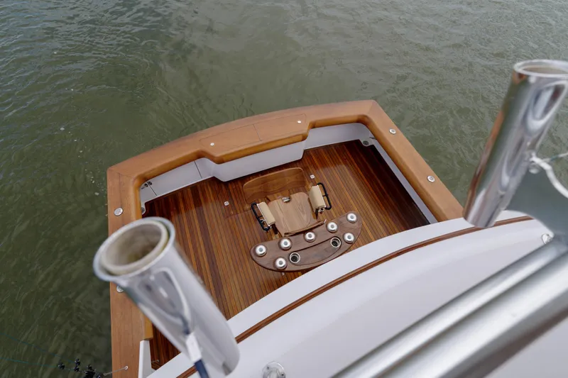 Mister Pete Yacht Photos Pics 58 C & L Mister Pete- Flybridge