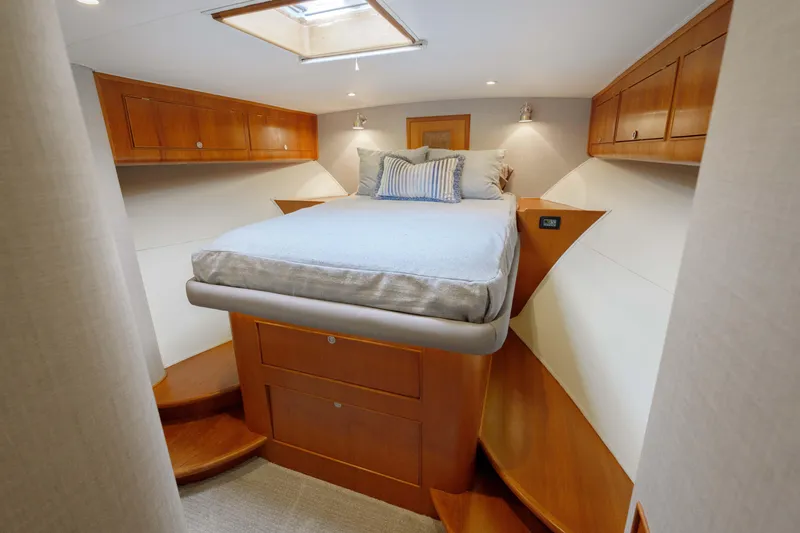 Mister Pete Yacht Photos Pics 58 C & L Mister Pete- Cabin