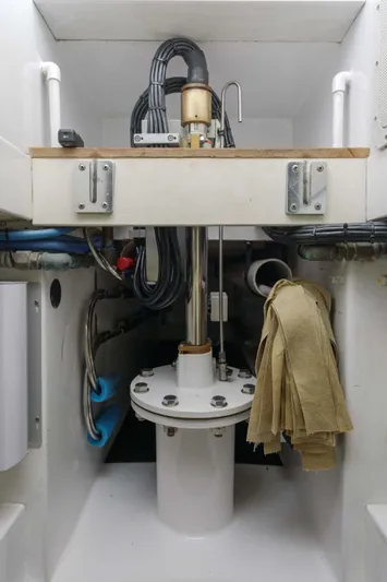 Mister Pete Yacht Photos Pics 58 C & L Mister Pete- Engine Room