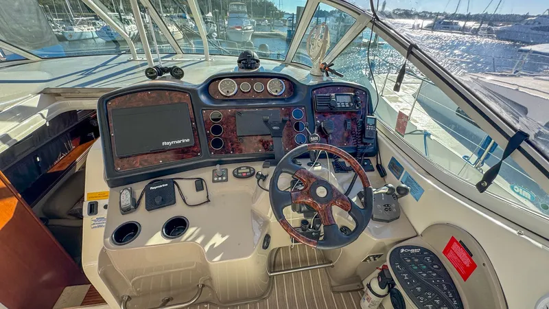 Unsubscribed Yacht Photos Pics Upper Helm