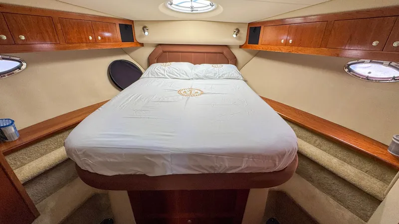 Unsubscribed Yacht Photos Pics Forward VIP stateroom