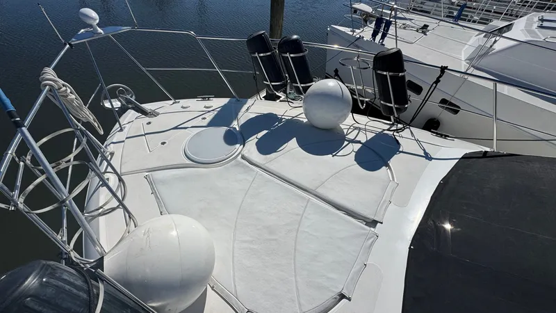 Unsubscribed Yacht Photos Pics Bow Sun Pads