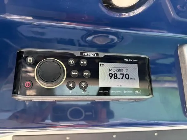  Yacht Photos Pics Fusion MS-AV755 marine stereo on 2012 Everglades 325 Center Console, tuned to 98.70 FM.