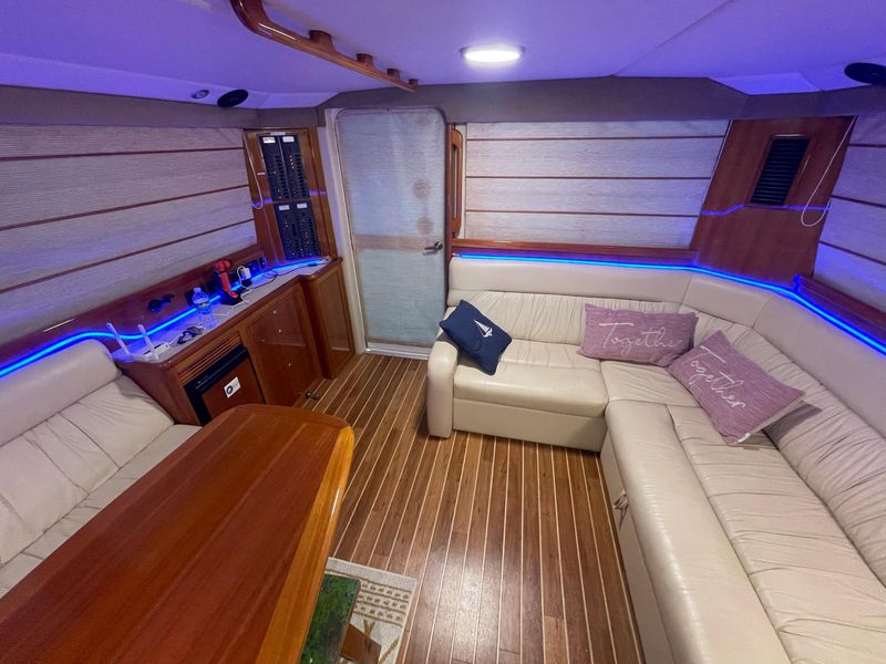 2005 Riviera 40 Flybridge