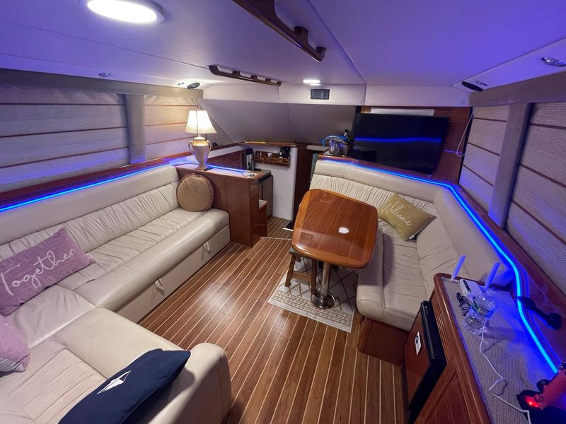 2005 Riviera 40 Flybridge