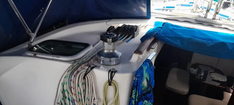 Picaro Yacht Photos Pics Beneteau Oceanis 473 sailboat deck with ropes and winch, 2005 model.