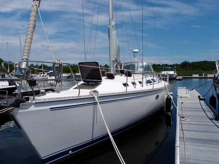 Foray Yacht Photos Pics 