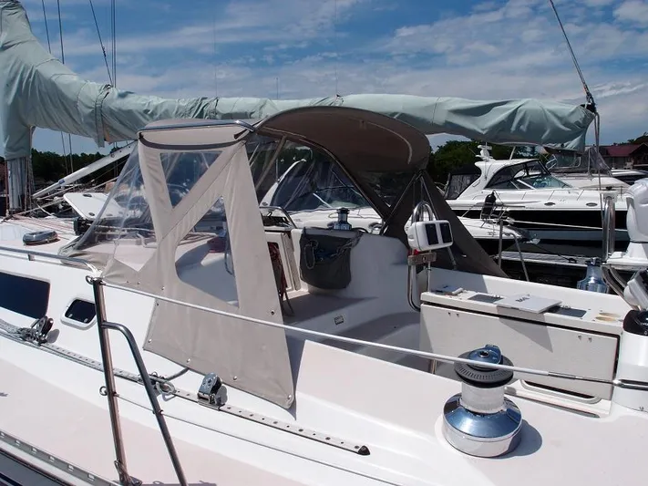 Foray Yacht Photos Pics 