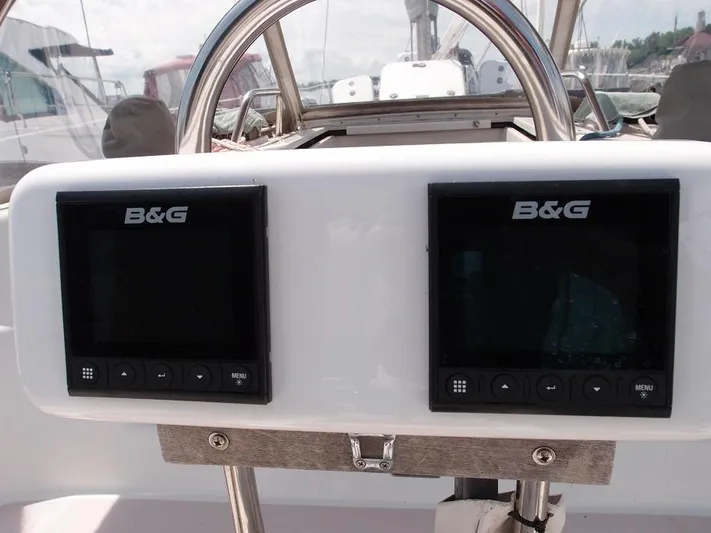 Foray Yacht Photos Pics 