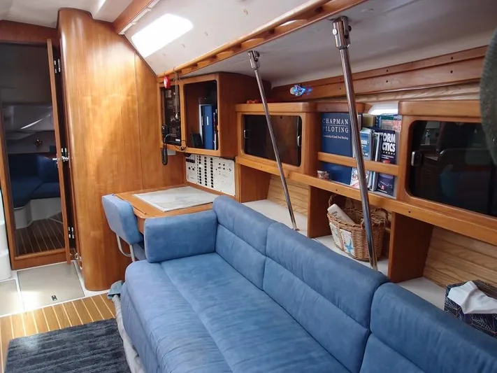 Foray Yacht Photos Pics 