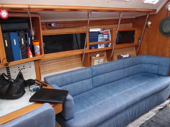 Foray Yacht Photos Pics 