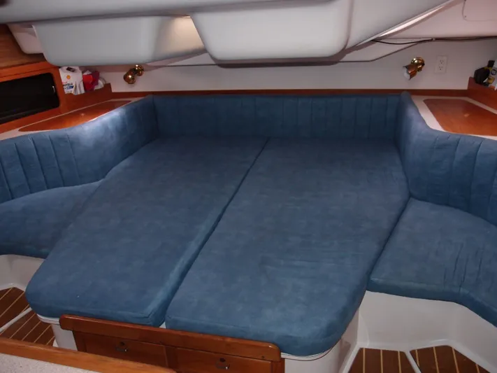 Foray Yacht Photos Pics 