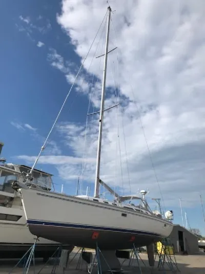 Foray Yacht Photos Pics 