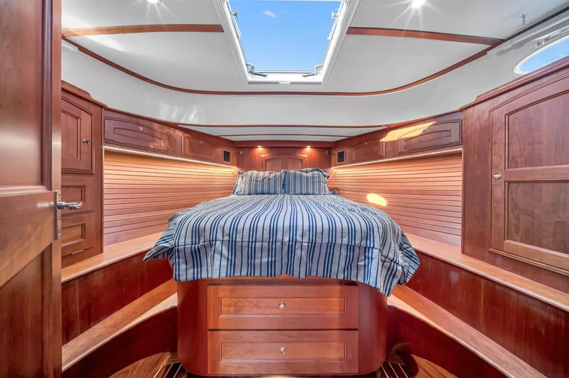 Incentive Yacht Photos Pics 