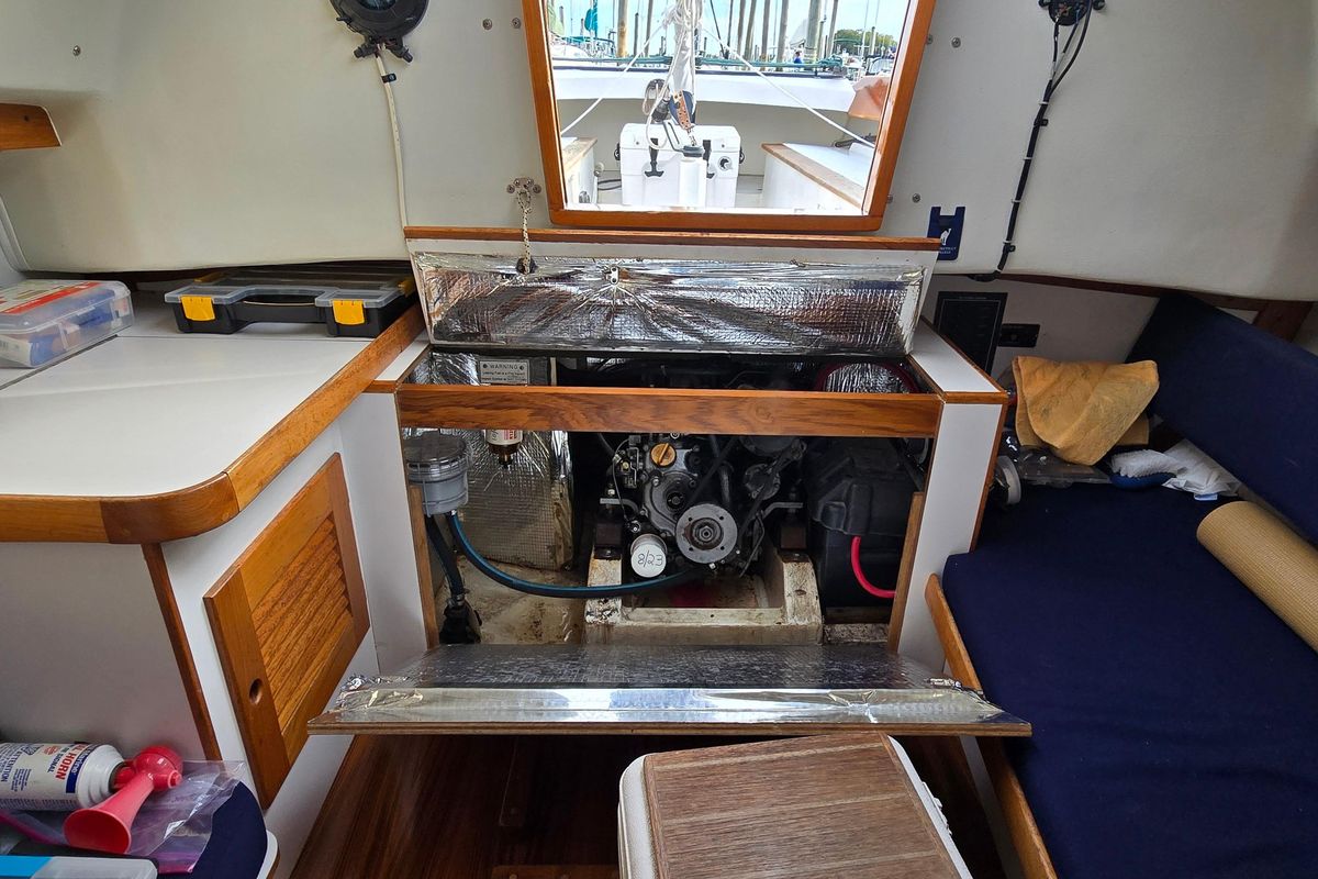 1996 Alerion 28 