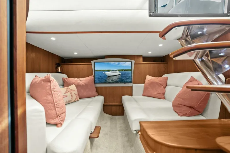 Fridge Benefits Yacht Photos Pics 2008 Tiara Yachts 3500 Sovran "Fridge Benefit"