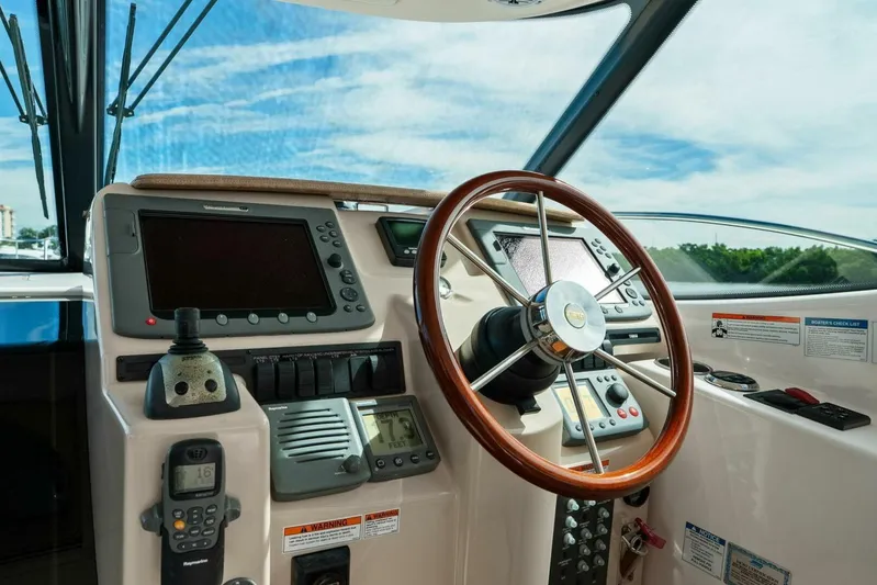 Fridge Benefits Yacht Photos Pics 2008 Tiara Yachts 3500 Sovran "Fridge Benefit"