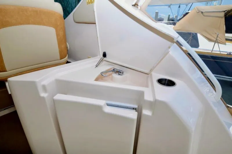 Fridge Benefits Yacht Photos Pics 2008 Tiara Yachts 3500 Sovran "Fridge Benefit"