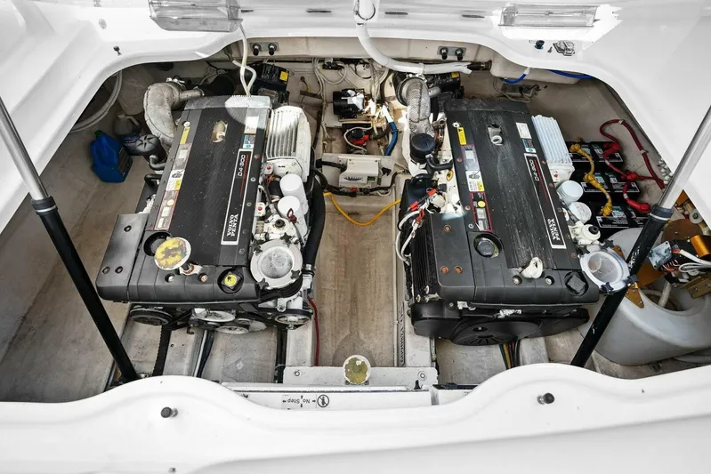 Fridge Benefits Yacht Photos Pics 2008 Tiara Yachts 3500 Sovran "Fridge Benefit"