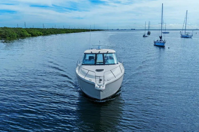 Fridge Benefits Yacht Photos Pics 2008 Tiara Yachts 3500 Sovran "Fridge Benefit"